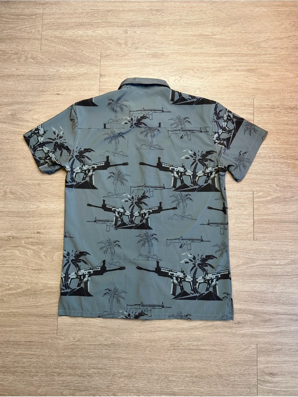 Sick Retro Rifle Button-up - Picture 10 of 10